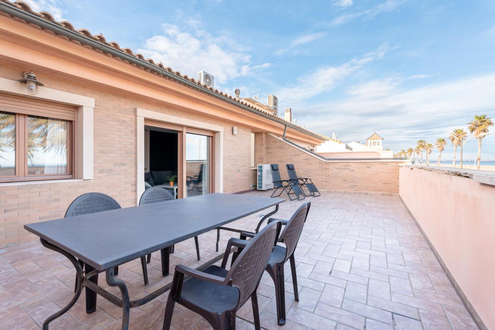 Unique Patacona Villa *
